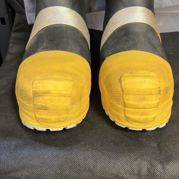 Hazmat boots - Picture 3 of 7